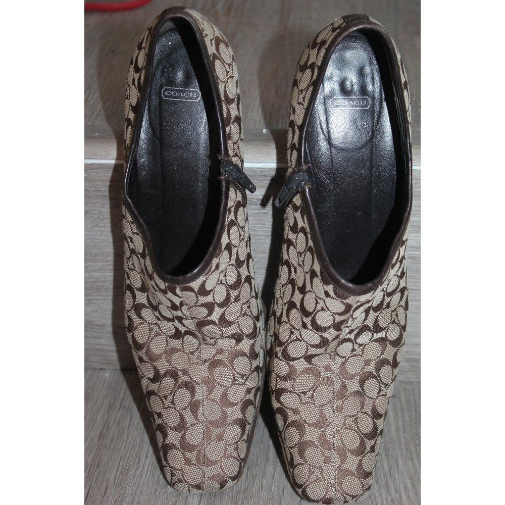 Shop Women's Designer Shoes, Boots, Sneakers